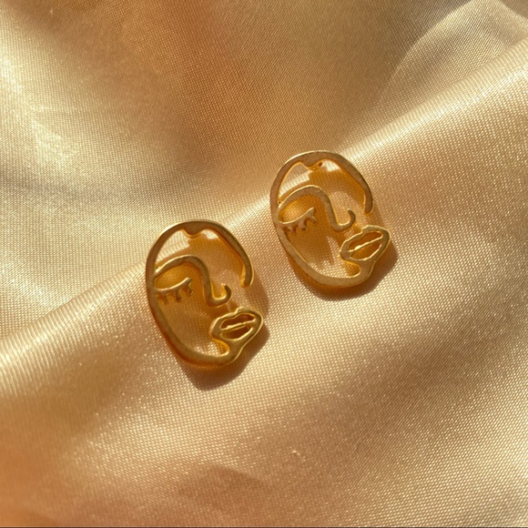 💙Face Art Stud Earrings Sterling Silver - Picture 3 of 11